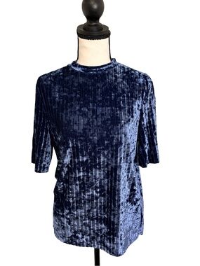 PIECES Blue Crushed Velvet Ribbed Top Poemilia SS Velvet Top 17088612 Medium